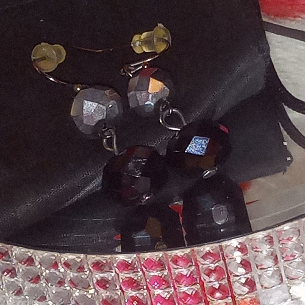 Approx 1"  2 tier Black and Silver Beads Drop Earrings